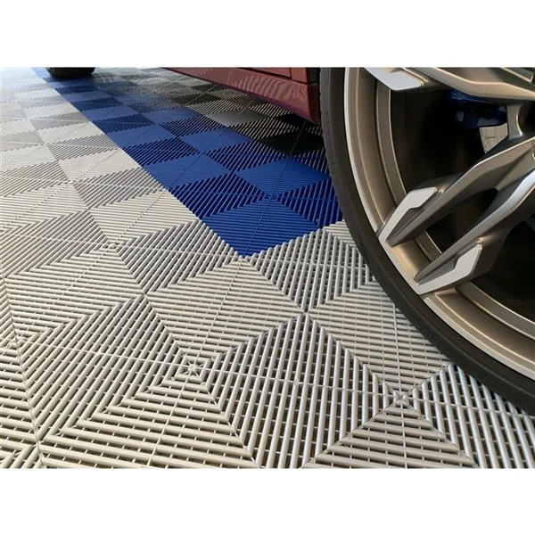 Tuile De Plancher Pour Garage CarTrax Rib Par Swisstrax, 15,75 Po X 15,75 Po, Perle Argentée, 6 Pièces 4 Tuile De Plancher Pour Garage CarTrax Rib Par Swisstrax, 15,75 Po X 15,75 Po, Perle Argentée, 6 Pièces – Image 4