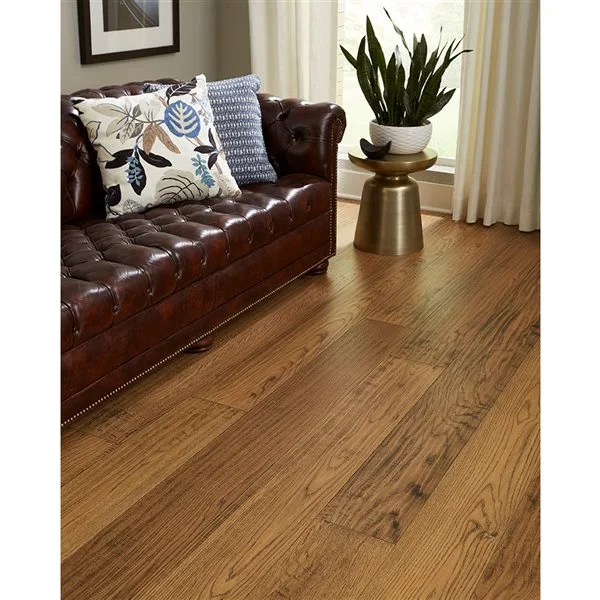 Échantillon De Plancher De Bois D'ingénierie Vieilli En Chêne Par Hydri-Wood 2 Échantillon De Plancher De Bois D'ingénierie Vieilli En Chêne Par Hydri-Wood – Image 2