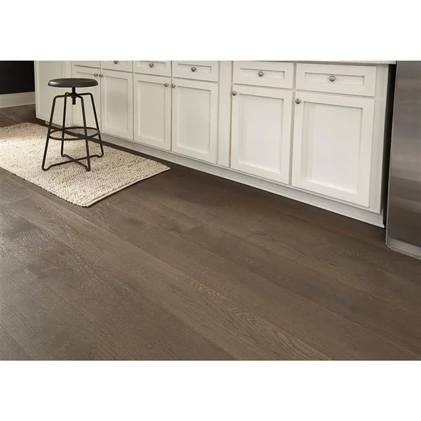 Plancher De Bois D'ingénierie Vieilli Préfini En Chêne De Hydri-Wood, Gris Forêt, 7 1/2 Po X 1/4 Po (16,68 Pi²) 2 Plancher De Bois D'ingénierie Vieilli Préfini En Chêne De Hydri-Wood, Gris Forêt, 7 1/2 Po X 1/4 Po (16,68 Pi²) – Image 2
